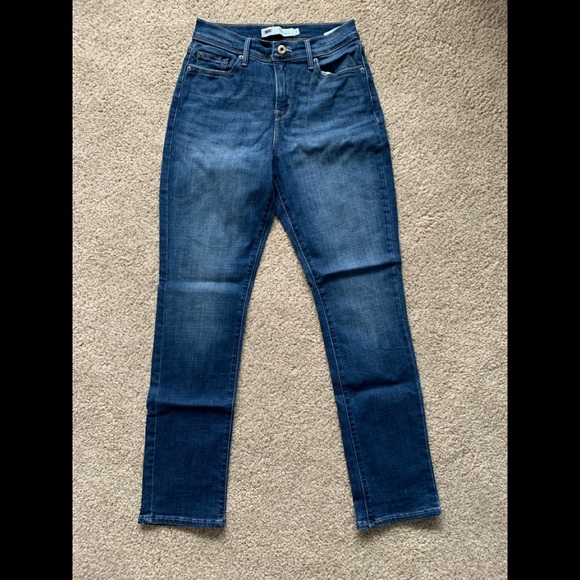 Levi’s womens jeans - Picture 2 of 3